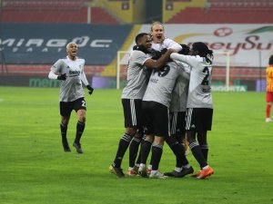 Süper Lig: Kayserispor: 0 - Beşiktaş: 2 (Maç Sonucu)