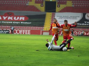 Milletvekili Baki Ersoy: "Yumruk Atan Taraf Biz Değiliz"