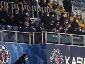 Fenerbahçe’de Yönetim Tam Kadro