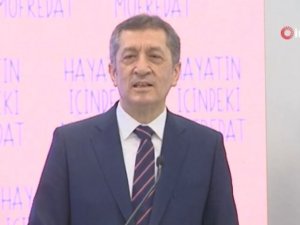 Bakan Selçuk “Hayatın İçindeki Müfredat” El Kitabını Tanıttı