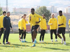 Yeni Malatyaspor Hedebe Ve Youssouf’a Gelen Teklifleri Değerlendirecek