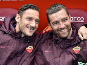 Galatasaraylı Eski Kaleci De Sanctis Yoğun Bakımda!