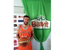 Banvit, Can Maksim Mutaf'ı Renklerine Bağladı