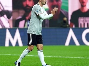Oğuzhan Özyakup 8 Maç Sonra 11’de
