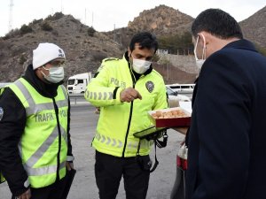 Ak Parti’den Polis Teşkilatına Destek Ziyareti