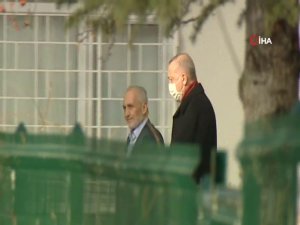 Cumhurbaşkanı Erdoğan, Oğuzhan Asiltürk’ü Evinde Ziyaret Etti