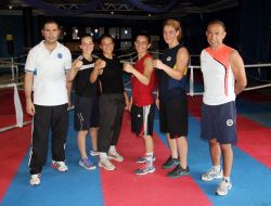 Yıldız Ve Genç Bayan Milli Boks Takımları Mersin’de Kampa Girdi