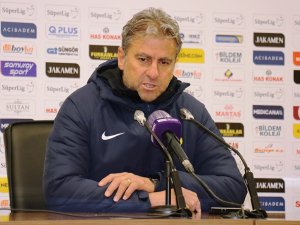 Hamza Hamzaoğlu: “Sahada Futbol Adına Bir Şey Ortaya Koyamadık”