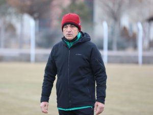 Rıza Çalımbay: “Adana Maçını Kazanmalıyız”