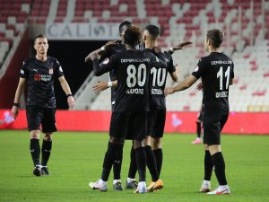 Ziraat Türkiye Kupası: D.g. Sivasspor: 1 - Adana Demirspor: 1 (İlk Yarı)