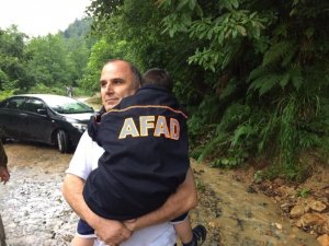 Afad Ekipleri Trabzon’da İhtiyaç Duyuldukları Her Yere Koştu