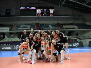 Misli.com Sultanlar Ligi: Sistem9 Yeşilyurt: 0 - Eczacıbaşı Vitra: 3