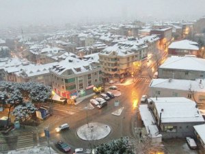 İstanbul Beyaza Büründü