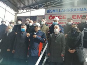 Bakan Dönmez: “Bana Göre Kömürün Karası Altının Parasından Daha Değerli”