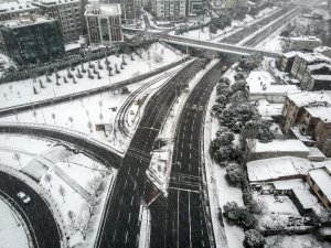 Beyaz Örtü İle Kaplanan İstanbul Havadan Görüntülendi