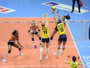 Eczacıbaşı Vitra, Fenerbahçe’ye Mağlup Oldu