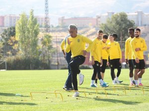 Yeni Malatyaspor’da Cueva İle Yollar Ayrıldı