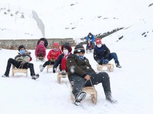Bakan Selçuk’tan İç Isıtan Paylaşım