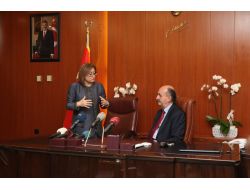 Bakan Müezzinoğlu, Başkan Şahin’i Ziyaret Etti