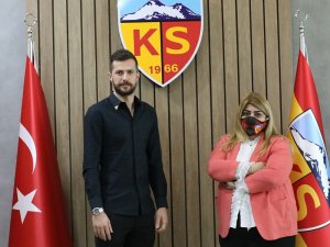 Kayserispor, Uğur Demirok’u Açıkladı