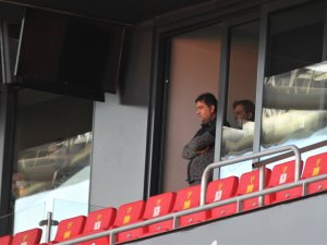 Ünal Karaman, Göztepe’yi Tribünden Takip Ediyor