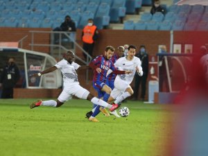 Süper Lig: Trabzonspor: 1 - Konyaspor: 0 (İlk Yarı)