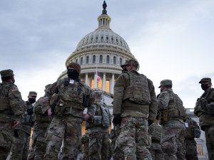 Biden’ın Yemin Töreni Öncesi Görevden Alınan Ulusal Muhafız Sayısı 12’ye Yükseldi