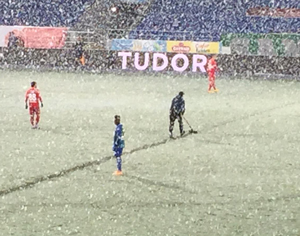 Çaykur Rizespor-Gaziantep FK Maçına Kar Yağışı Nedeniyle Ara Verildi
