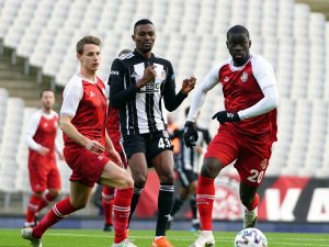 Süper Lig: Fatih Karagümrük: 0 - Beşiktaş: 1 (İlk Yarı)