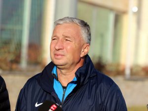 Dan Petrescu: "Fenerbahçe Büyük Bir Takım"