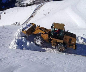 Rize'de Kardan Kapanan 291 Köy Yolundan 239'u Açıldı