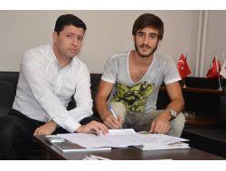 Tekden Denizlispor'da Genç Oyuncunun Sözleşmesi Uzatıldı