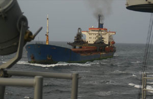 Gine Açıklarında Nijeryalı Korsanlar Türk Gemisini Rehin Aldı