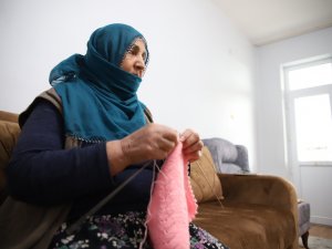 Elazığ Depreminde Enkazdan 17 Saat Sonra Kurtarılan Hatun Nine O Anları Anlattı