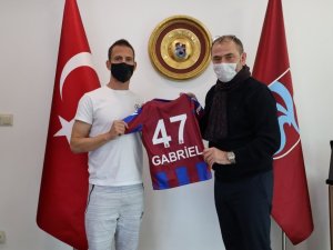 Trabzonspor’dan Pereira’ya Teşekkür Plaketi