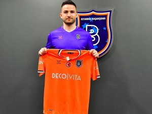 Medipol Başakşehir, Ömer Ali Şahiner İle 2,5 Yıllık Sözleşme İmzaladı
