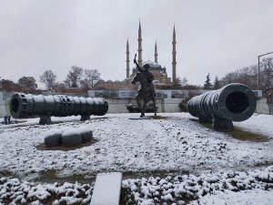 Edirne Güne Beyaz Örtü İle Uyandı