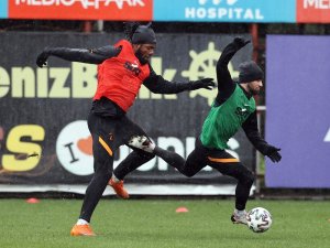 Henry Onyekuru İlk Antrenmanına Çıktı
