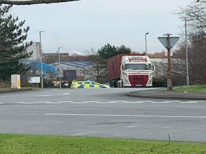 Galler’de Oxford-astrazeneca Aşısının Üretildiği Tesiste Şüpheli Paket İhbarı