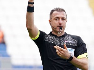 Kasımpaşa-kayserispor Maçını Hüseyin Göçek Yönetecek