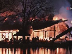 Rotterdam’da Tema Parkında Büyük Yangın