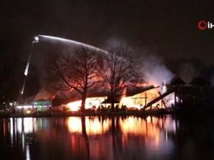 Rotterdam’da Tema Parkında Büyük Yangın