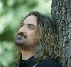 Volkan Konak, Trafik Kazasında Teyzesini Kaybetti