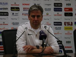 Yeni Malatyaspor Teknik Direktörü Hamzaoğlu’ndan Hakemlere Tepki