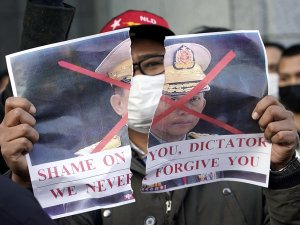 Myanmar’daki Askeri Darbe Japonya’da Protesto Edildi