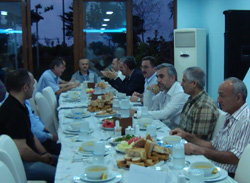 Esnaf Odaları Yöneticileri İftarda Buluştu