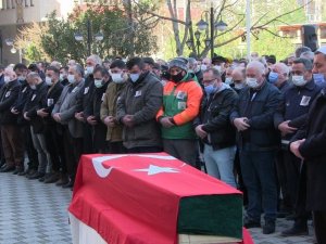 Su Arızası İçin Girdiği Çukurda Hayatını Kaybeden Belediye Çalışanı Son Yolculuğuna Uğurlandı