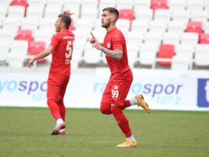 Sivasspor’da Tyler Boyd İlk Resmi Maçına Çıktı