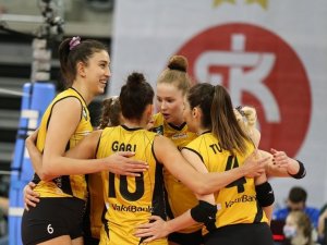 Vakıfbank Çeyrek Finalde