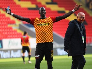 Süper Lig: Göztepe: 1 - Yeni Malatyaspor: 1 (İlk Yarı)
